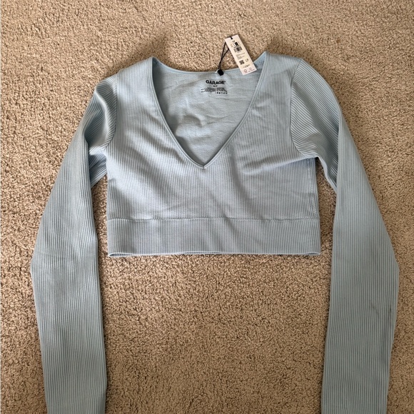 Light blue ripped cropped long sleeve garage - Picture 3 of 4